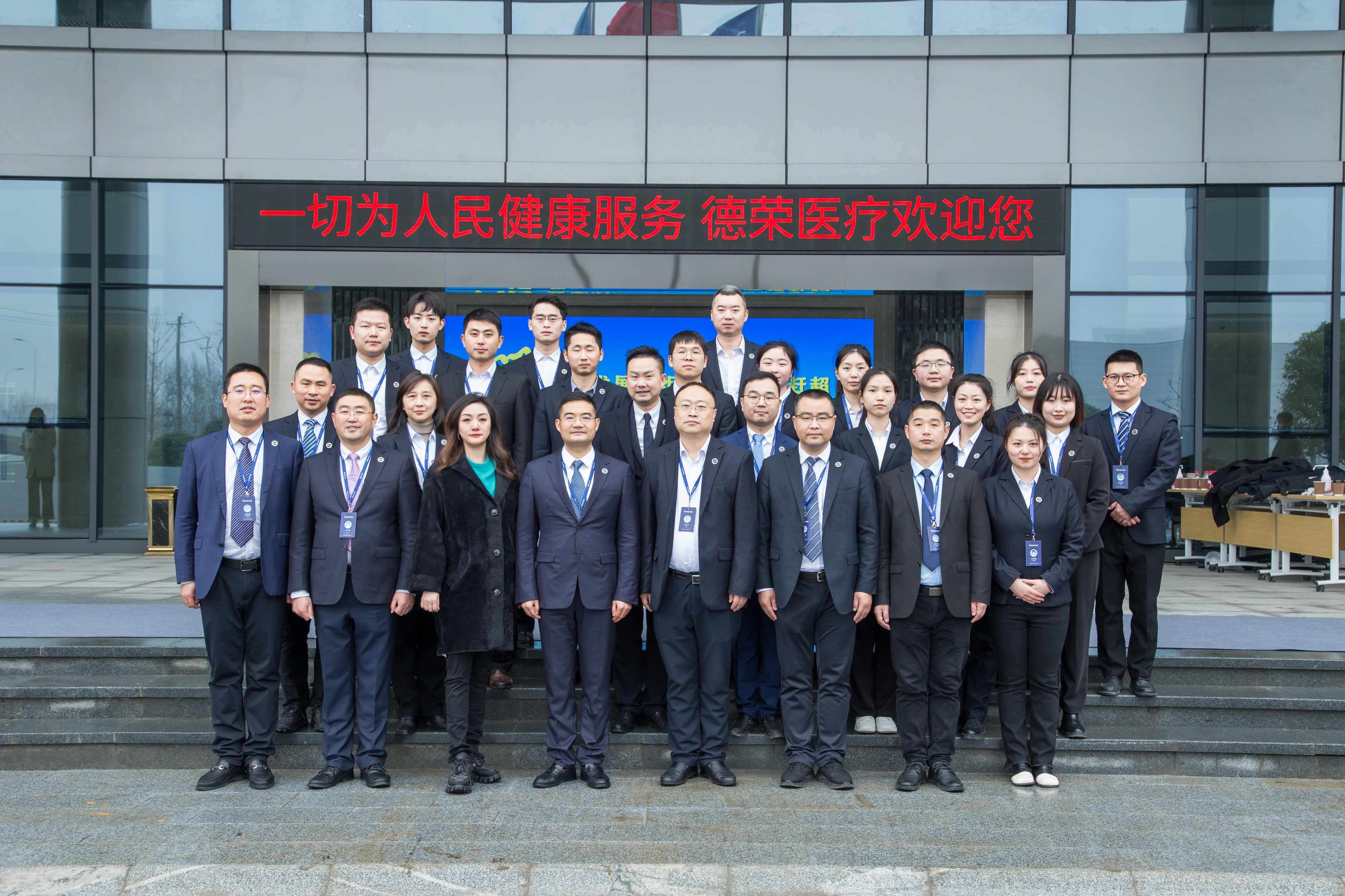 f8d3ba9d56d311226d1ff9ec8bc73ad.jpg f8d3ba9d56d311226d1ff9ec8bc73ad.jpg